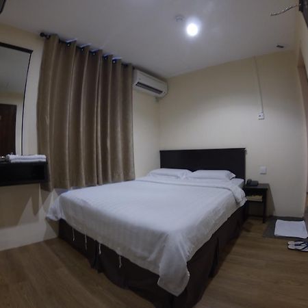كوتا كينابالو Hotel Kinabalu الغرفة الصورة